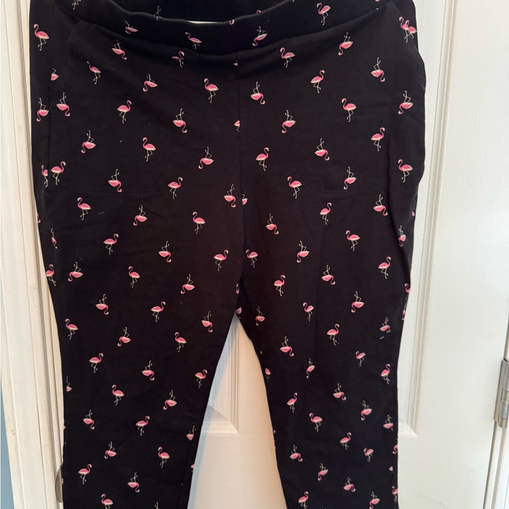 Torrid Black leggings size 2 with Pink Flamingos